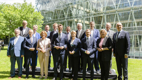 Regierungschef Boris Rhein nimmt an einer Ministerpräsidentenkonferenz teil
