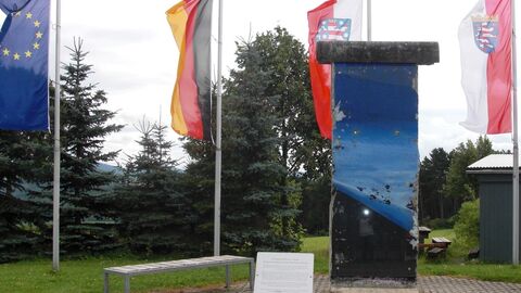 Beton zu Geld. Das Geschäft mit der Berliner Mauer
