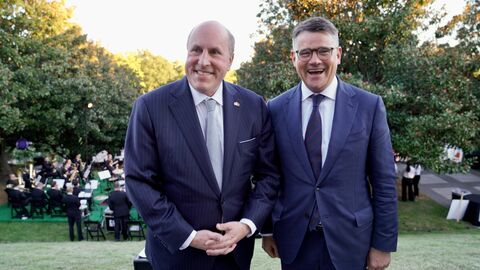 Ministerpräsident Boris Rhein im Austausch mit dem stellvertretenden US-Handelsminister Paul M. Dabbar in Washington.